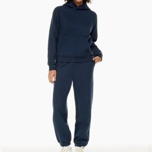 ARITZIA COZY FLEECE SET